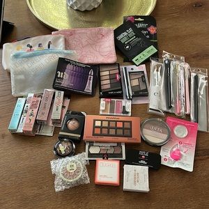 Makeup Lot